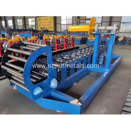 Aluminum rain gutter roll forming making machine